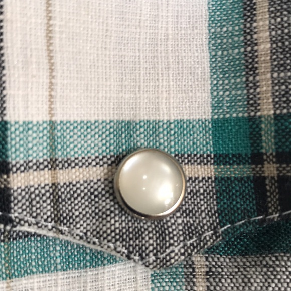 Custom made Cowboy shirt with mother of pearl snap buttons. Medium. Cotton. - Picture 3 of 6